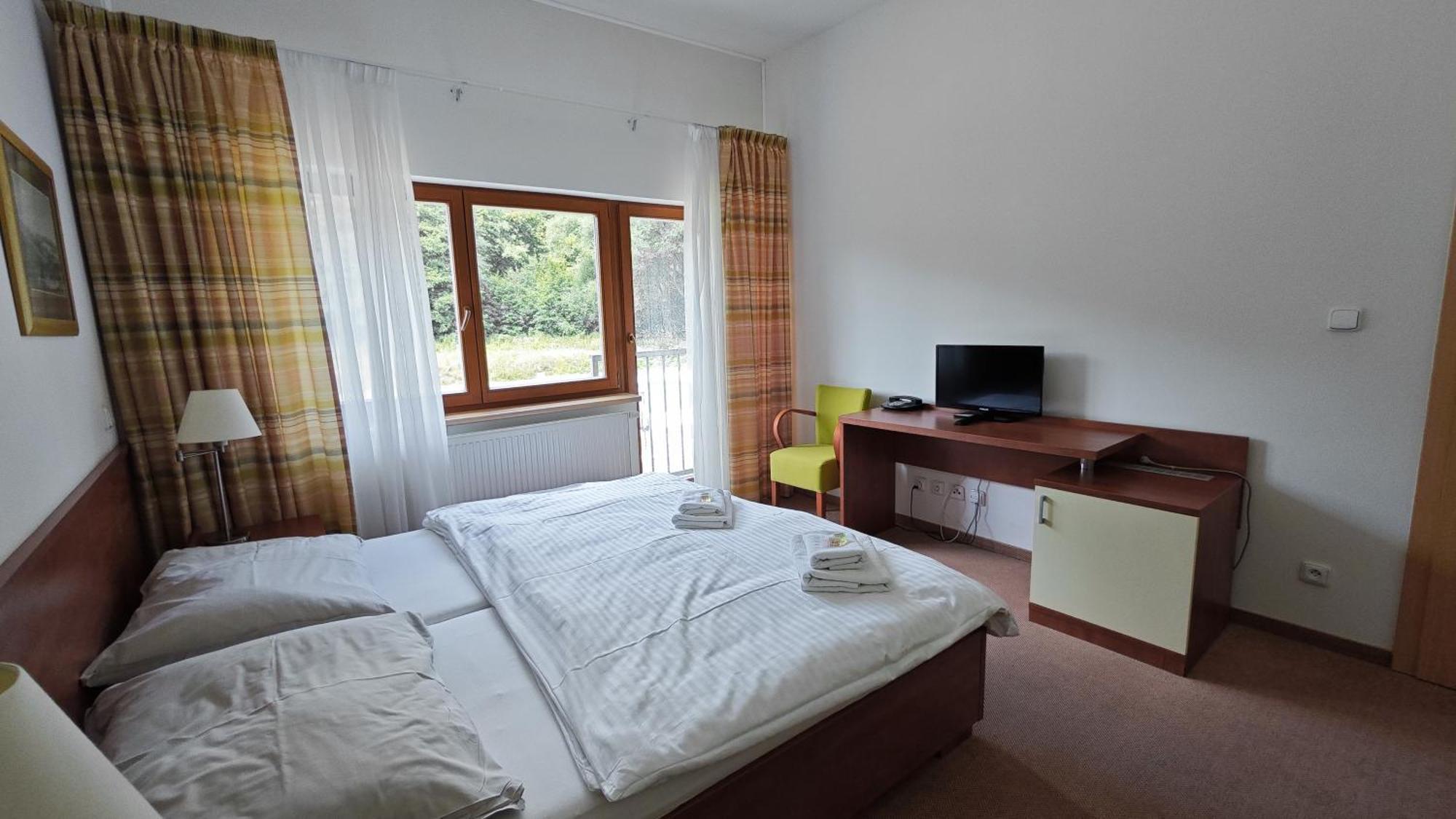 Geyserpark Village Карлови Вари Екстериор снимка